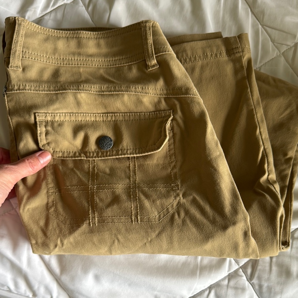 Woman’s prana pants
